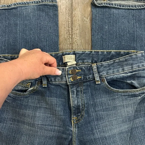 GAP Classic Blue Denim Jeans - Picture 4 of 10